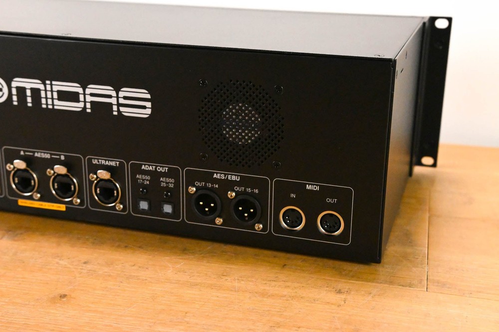 Midas DL32 32-Input, 16-Output Stage Box CG01Z2V