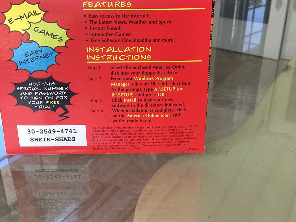 Early AOL disk in unopened package from 1996 ! Mint Flawless Condition !