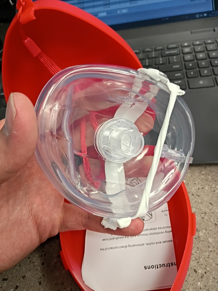 15 CPR Pocket Masks