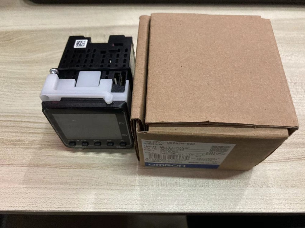 1 pc. New E5CC-QX2ASM-800 Temperature Controller