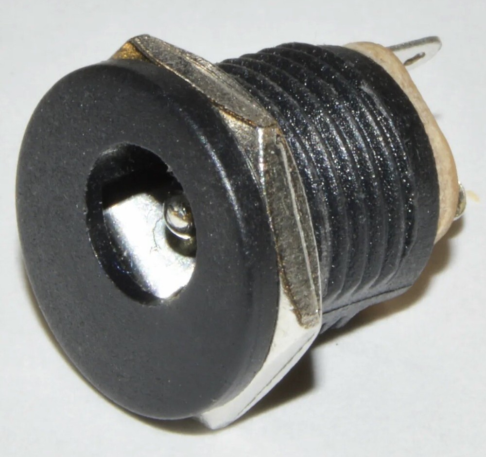 DC Power Jack Female Socket Barrel Connector - Panel Mount - 5.5 x 2.1mm