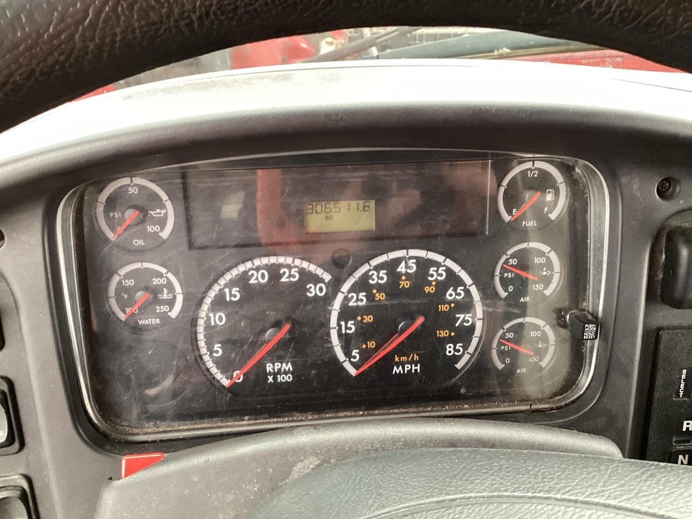 2002-2011 Freightliner M2 106 Speedometer Instrument Cluster - Used