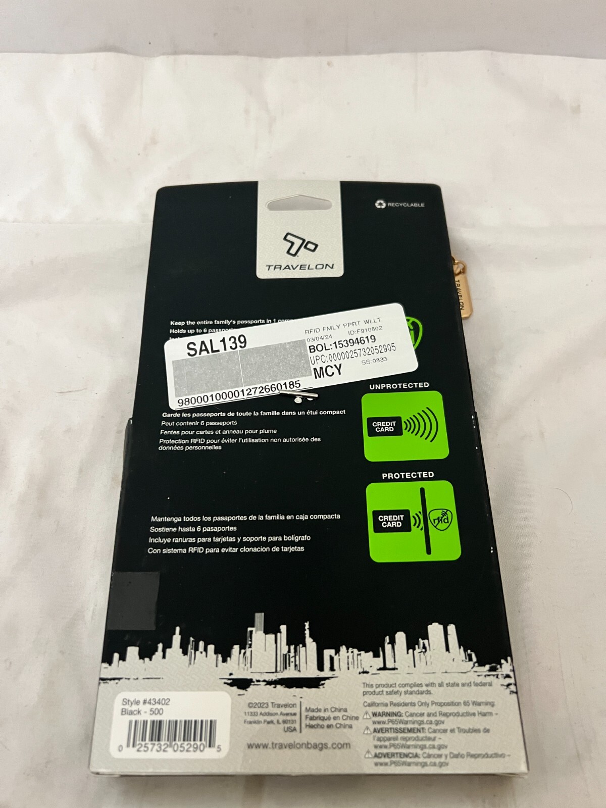 New Travelon RFID Blocking Family Passport Zip Wallet Black ONE SIZE