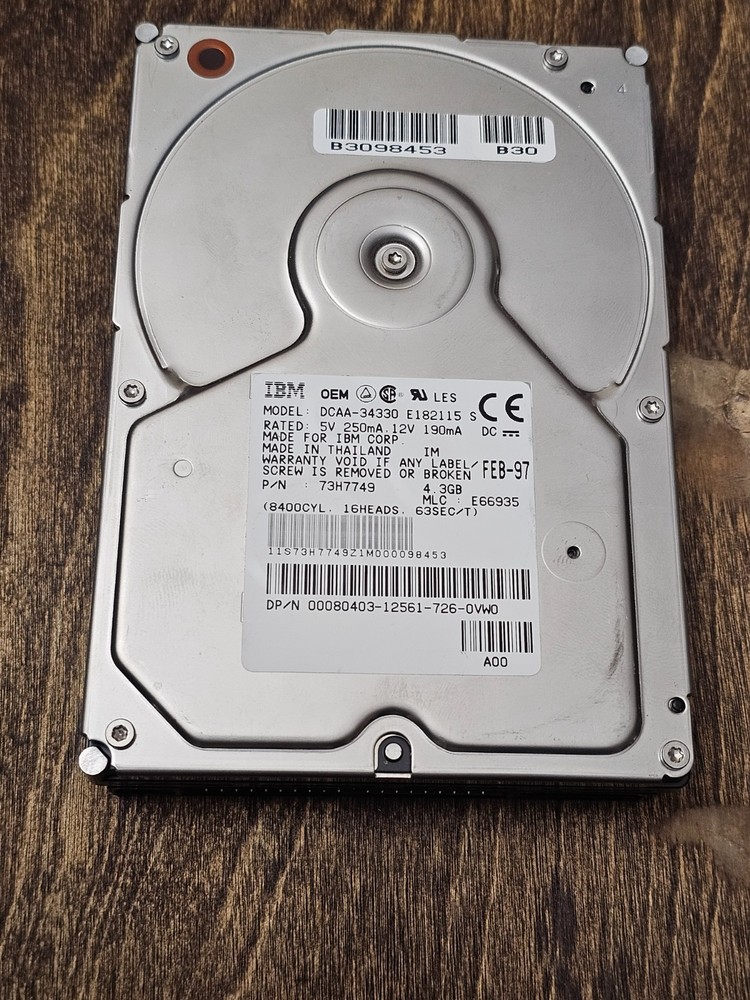 IBM Model DCAA-34330 Hard Drive E182115 S