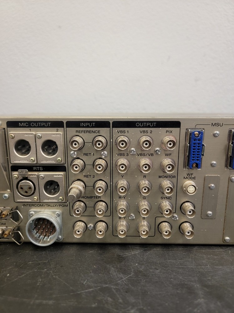 Sony CCU-370 Camera Control Unit (2)