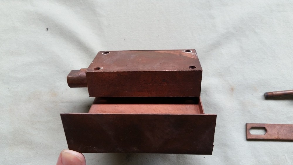 Unknown Brand Safe Relocker, Brass Finish