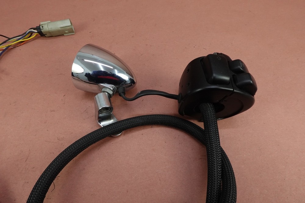 2009-2017 Harley Davidson Dyna Fat Bob FXDF Left Control Switch & Turn Signal