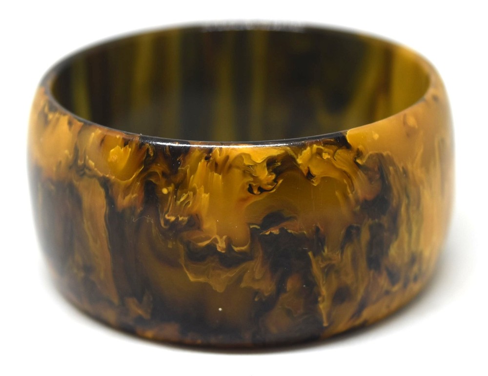 Beautiful Vintage Bakelite Bangle/Bracelet
