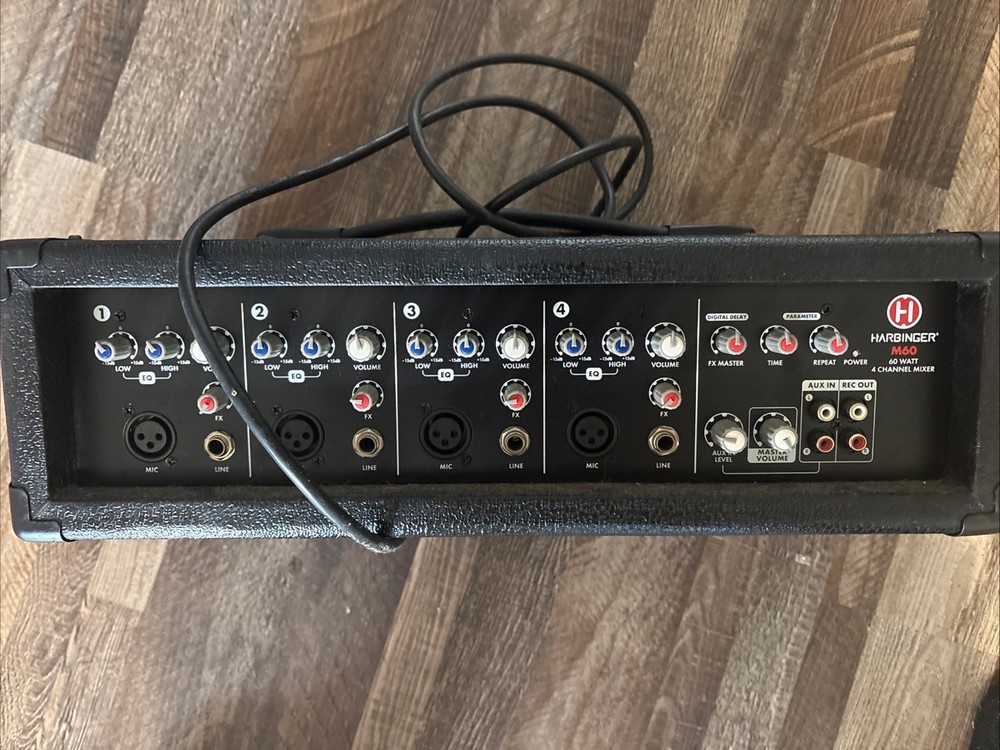 Harbinger M60 Amp