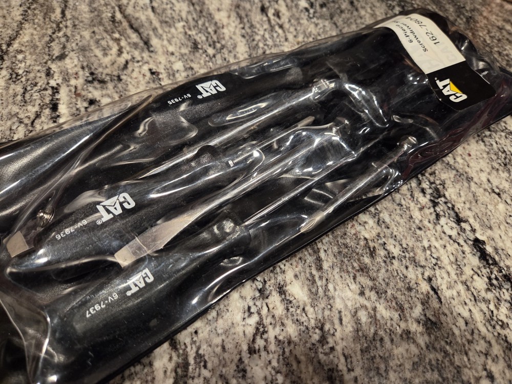 CAT Tools 6pc Hard Handle Screwdriver Set In Pouch - BLACK