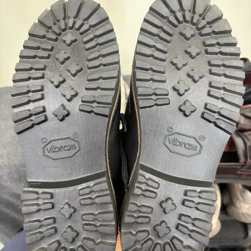 Solovierre Boots - New Official