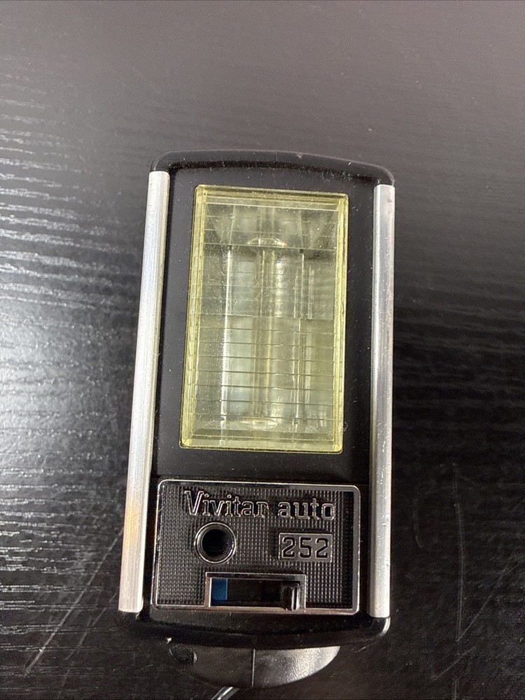 Vivitar Auto 252 Flash Vintage