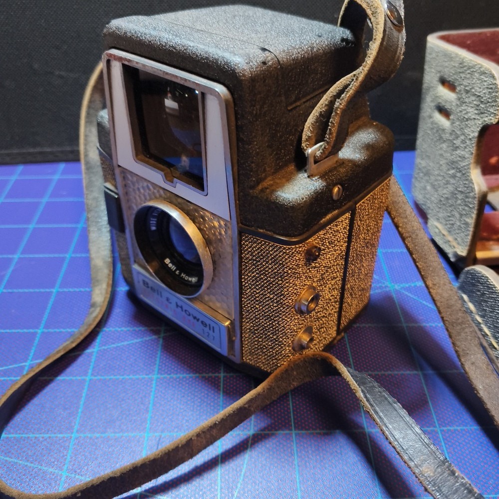 Retro Bell & Howell Electric Eye 127 Camera Original Case Working shutter Comp.