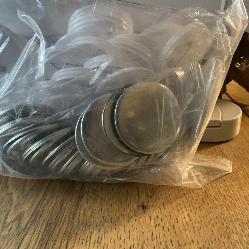 Button Maker New damaged box