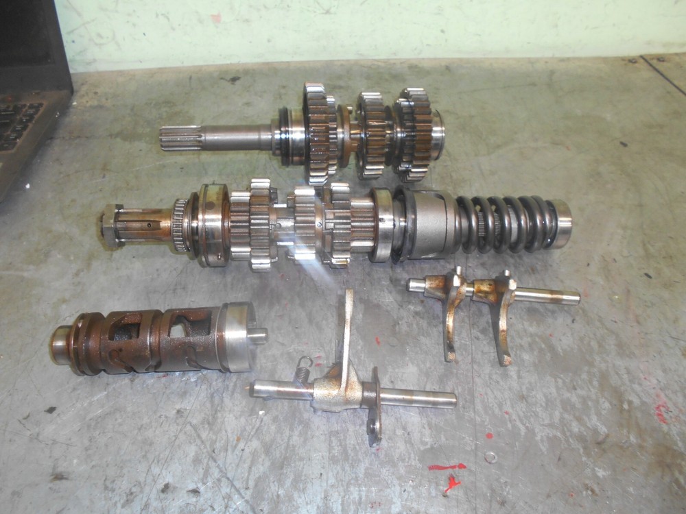 suzuki gs 850 gearbox