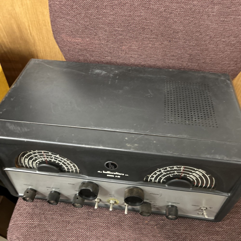 Vintage Hallicrafters S 85 Short Wave Ham Radio Receiver Powers On Buttons Work