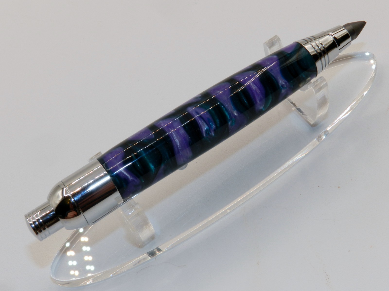 Chrome finish 5.6mm Sketch Pencil. Hand made with Lilac Acrylester. #157