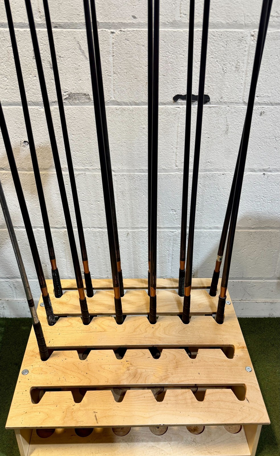 Wholesale Lot of 25 Golf Clubs - TaylorMade Drivers