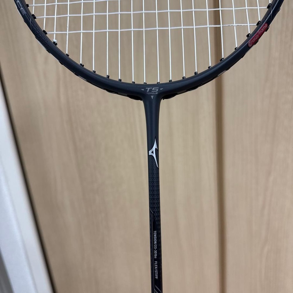 Acroforce 100 4UG6 Badminton Racket