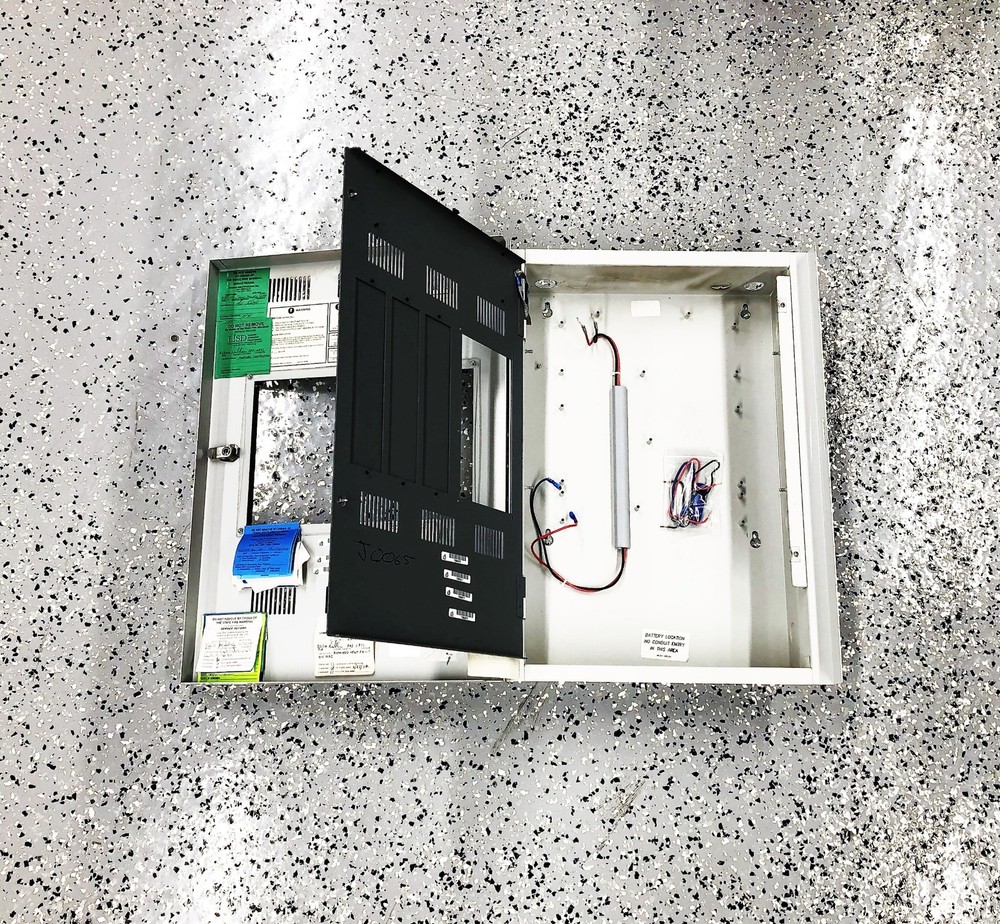 Edwards System Technology Empty Fire Alarm Enclosure EST 2 USED
