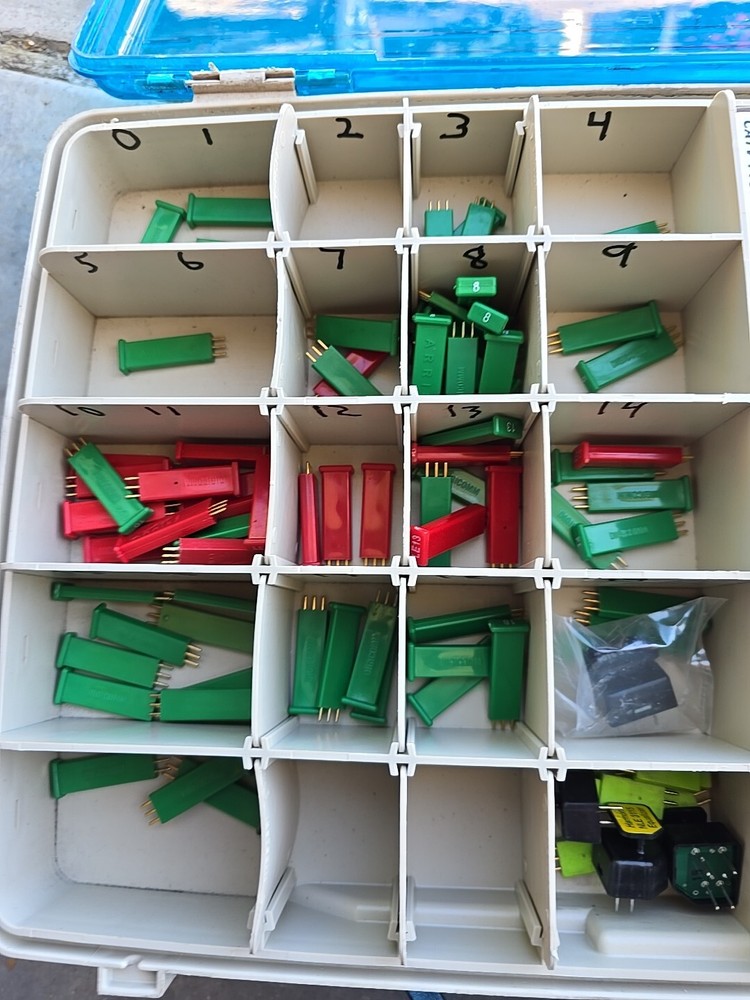 Harmonic Equalizer And Node Pads, Assorted Fuses