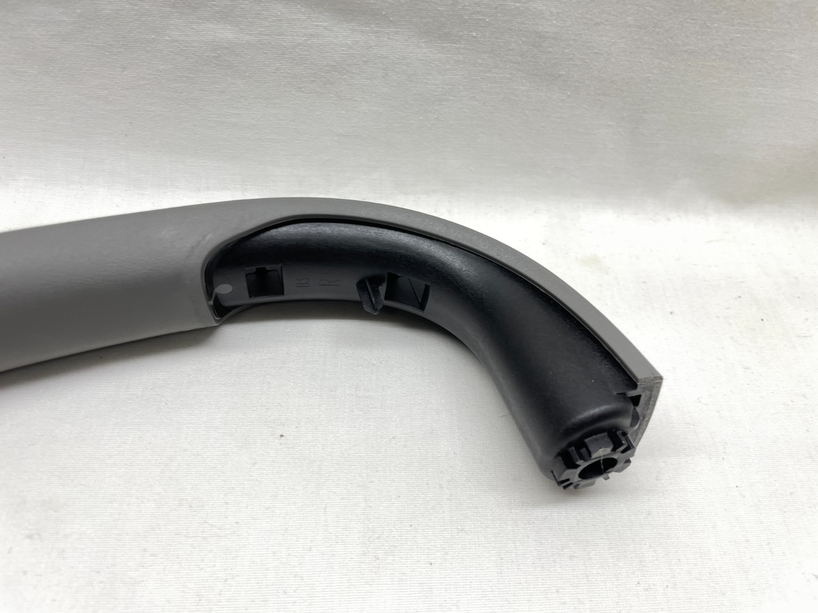 2007 2008 2009 SILVERADO SIERRA FRONT PASSENGER DOOR PANEL PULL GRAB HANDLE GRAY