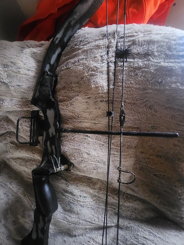 Robin Hood Apache Hunter Compound Bow