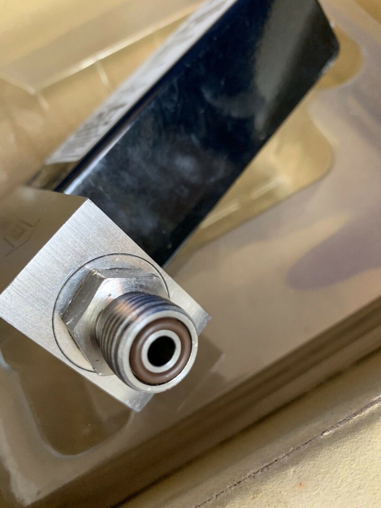 Unit UTM-1100, Mass Flow Calibration, Transfer Std. Meter, N2, 10 SLM, Used