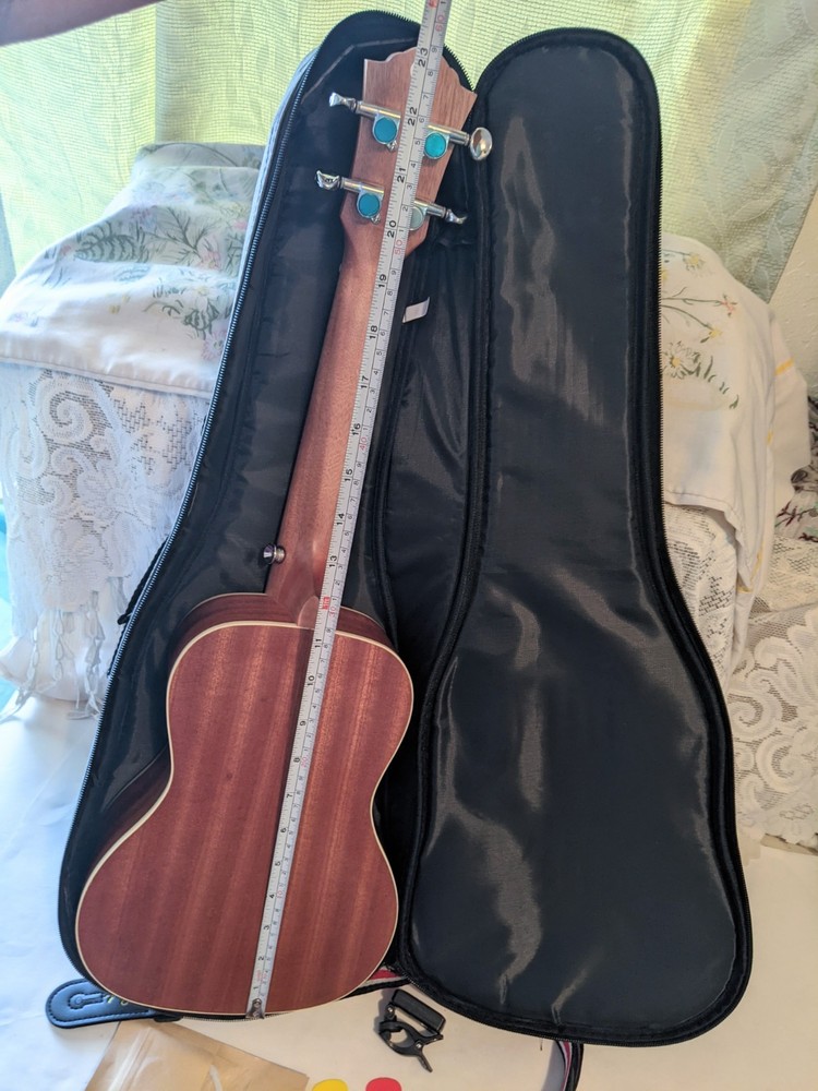 Ranch UK-23 Concert Ukulele with Case
