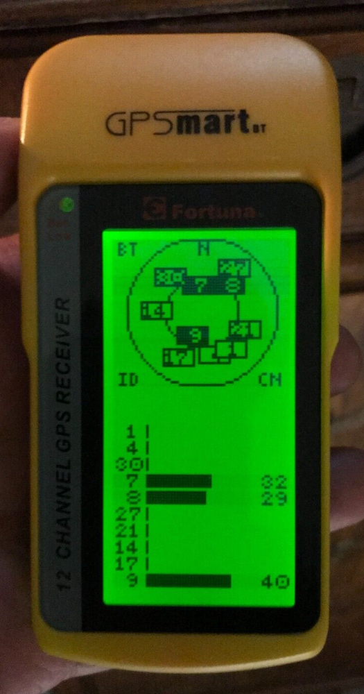 Fortuna GPSmart Handheld GPS Receiver .