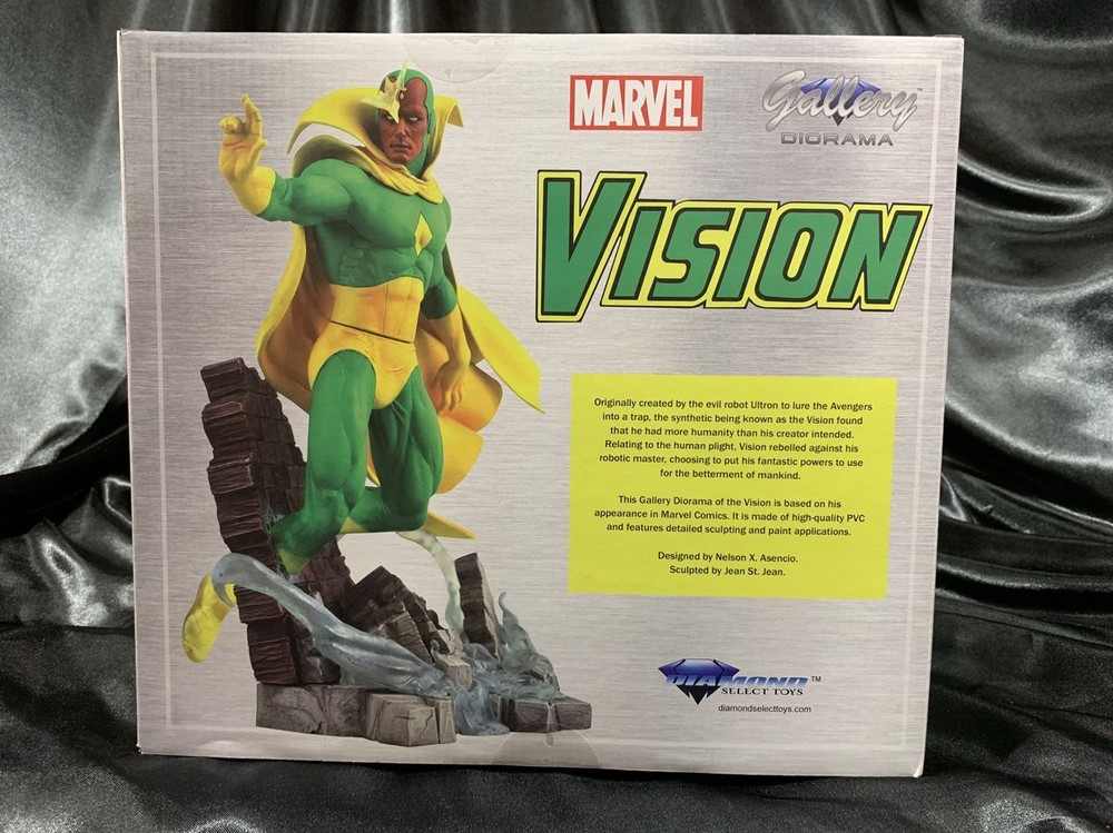 Diamond Select Marvel Gallery Diorama Vision PVC Statue