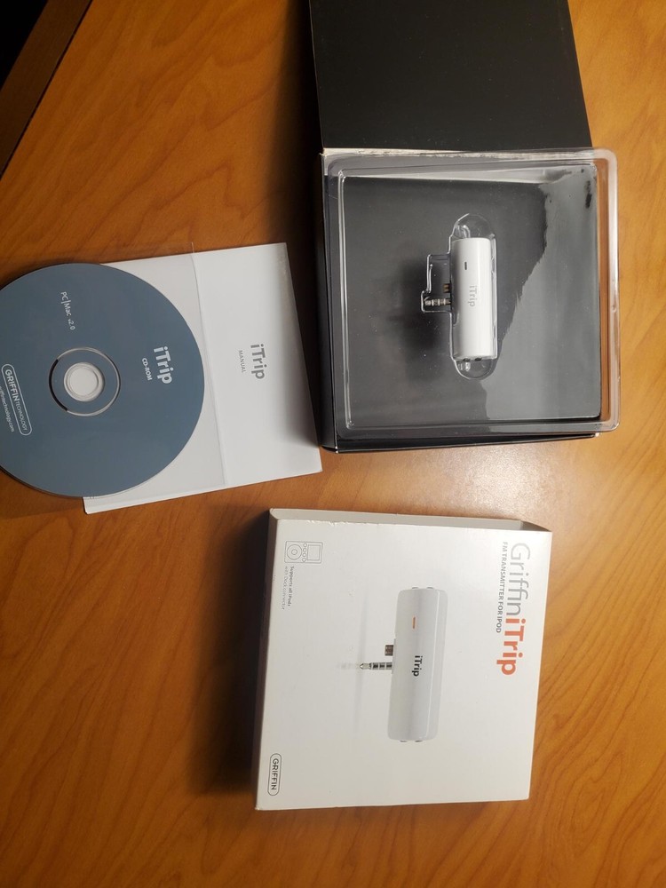 Griffin 2003 iTrip FM Transmitter for iPod  w/Dock connector - In Box Never Used