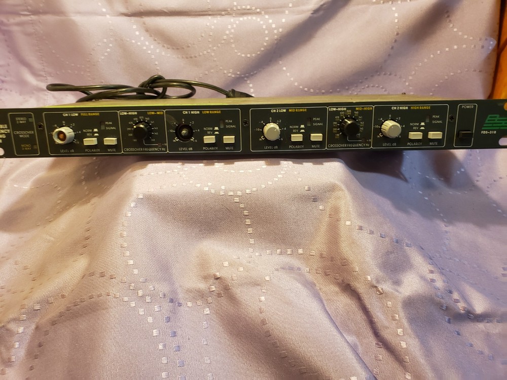 BSS Sweepable Frequency Dividing System - Stereo/Mono Crossover