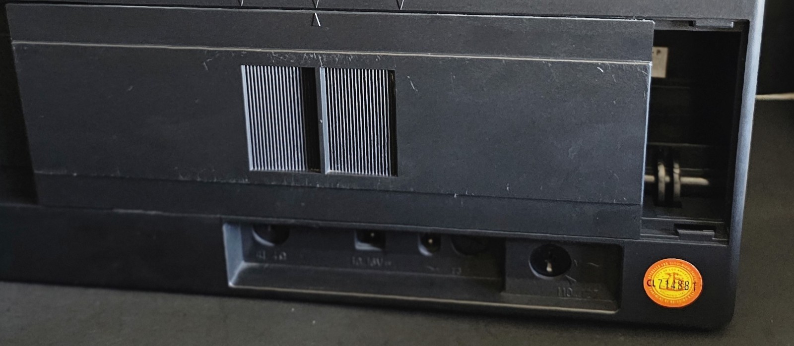 Grundig Satellit Professional 650 LW,MW,SW,FM