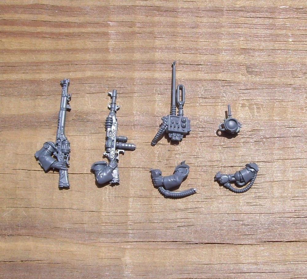 40K Adeptus Mechanicus Skitarii Enhanced Data-Tether & Omnispex Bits
