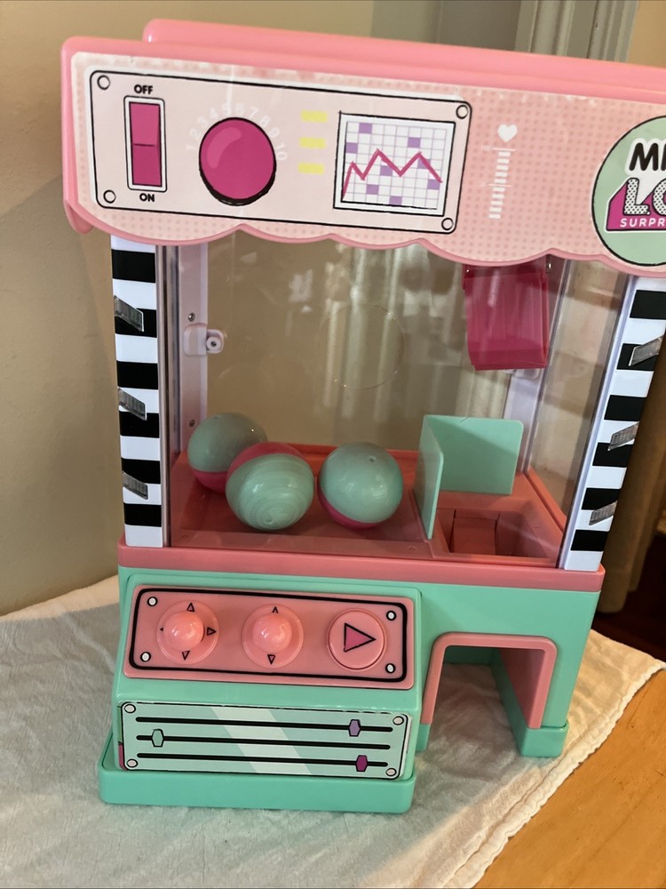 Mini LOL Claw Machine