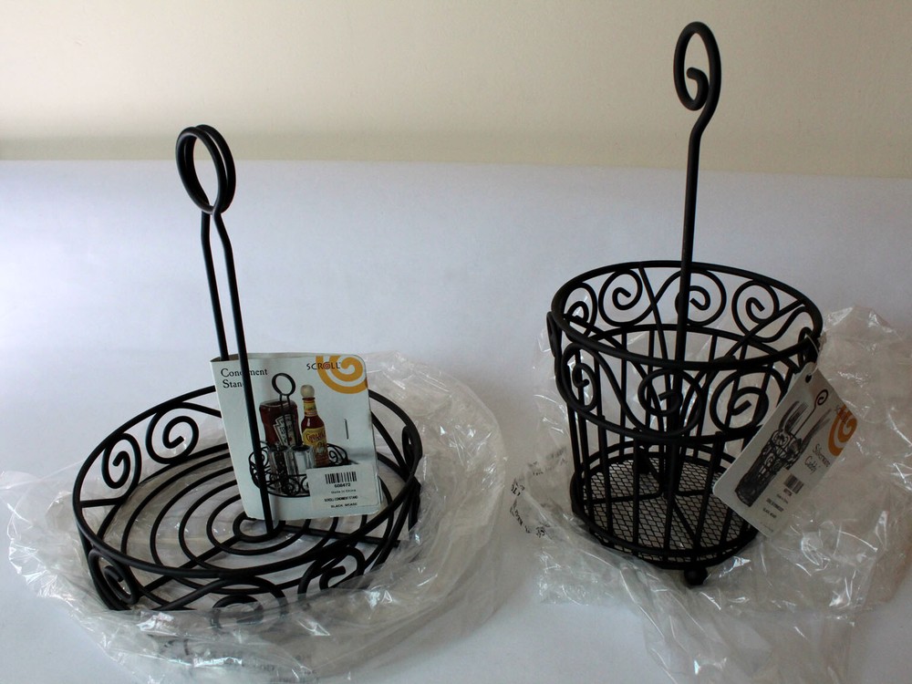 Scroll Condiment Stand Silverware Caddy Set Black Wire Basket Patio Tabletop NEW