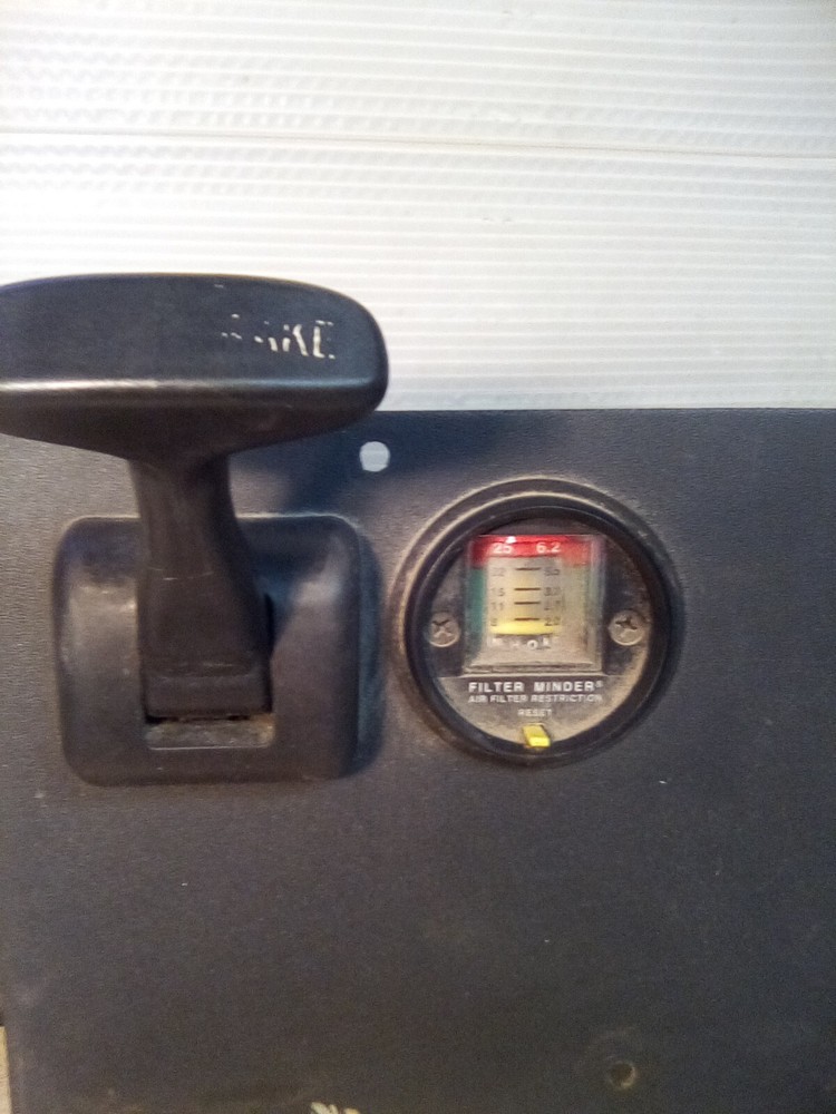 Freightliner Cascadia Gauge Switch Panel
