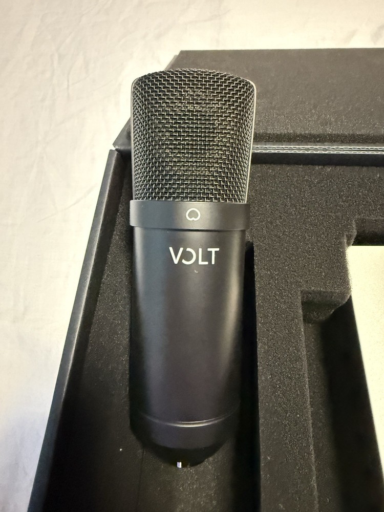 Universal Audio Volt 2 Recording Studio Pack Bundle