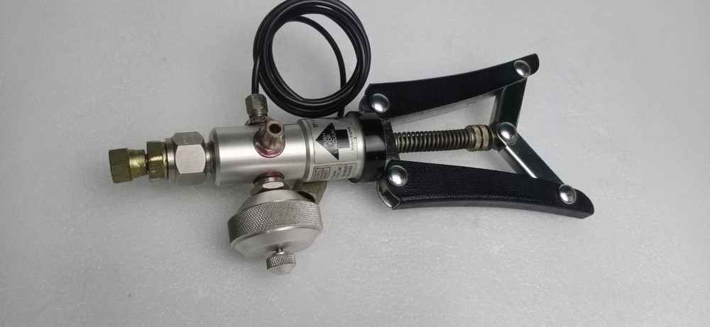 SI Pressure TP1 Hand Held Test Pump