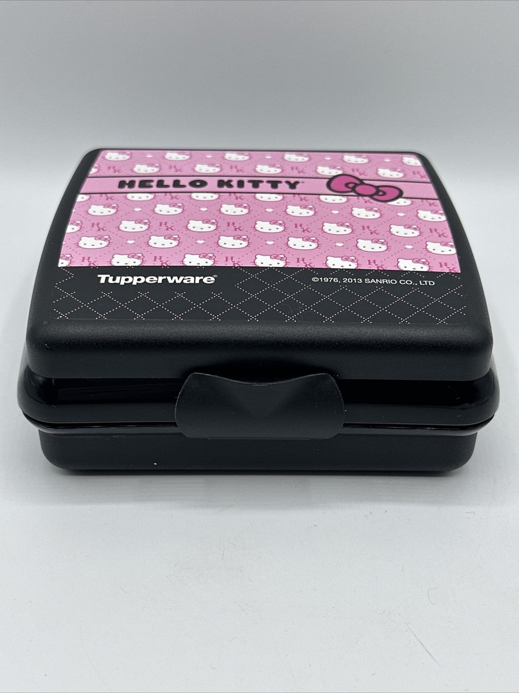 Tupperware Hello Kitty Bowtastic 2013 Sanrio Sandwich Keeper