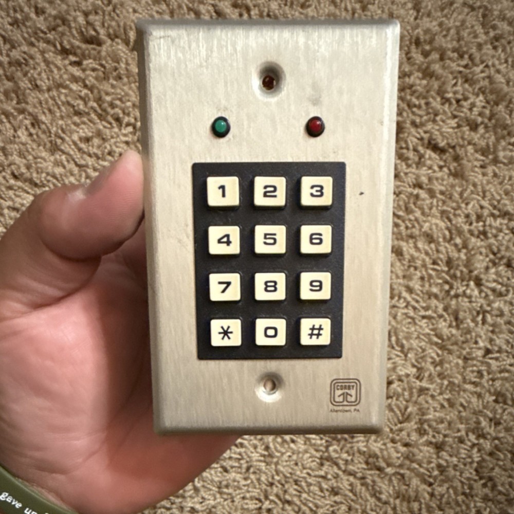 Corby 7100 Keypad Access Control Device MPN 7100 Model 7100