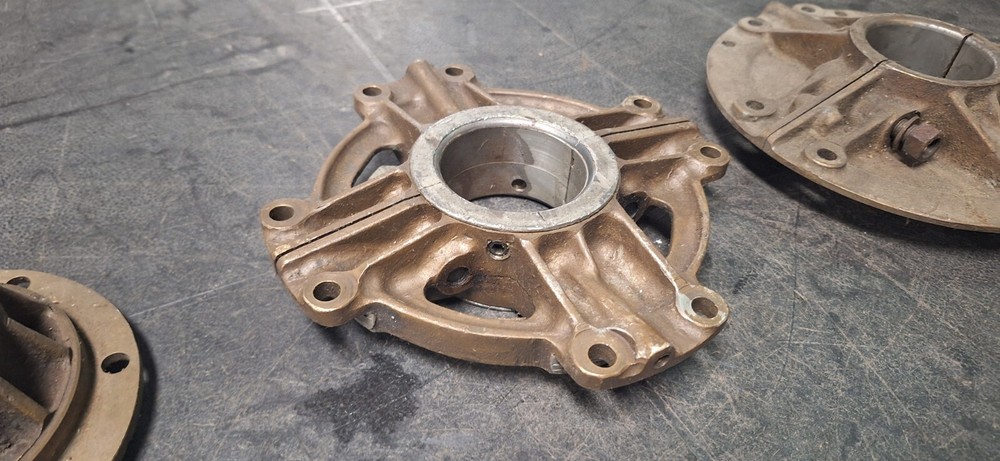 Offenhauser Offy engine Main Cages Midget 110 original