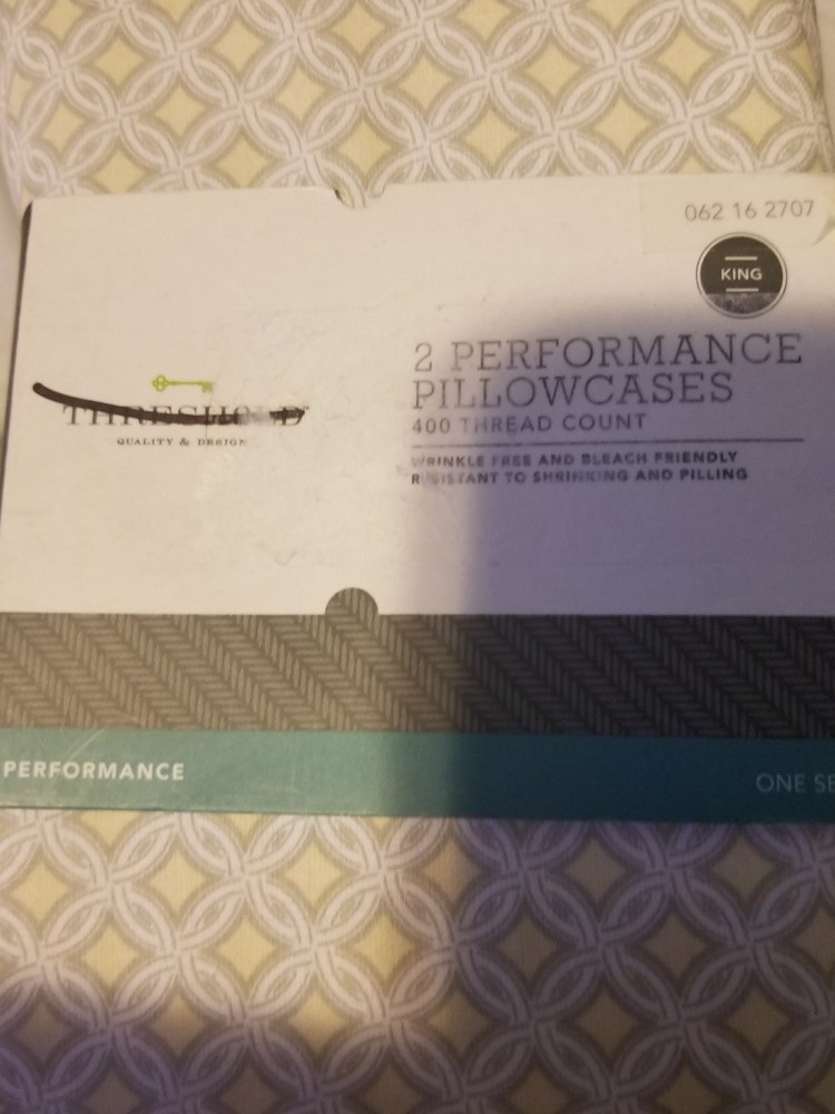 Threshould 2 Performance Pillowcases, King