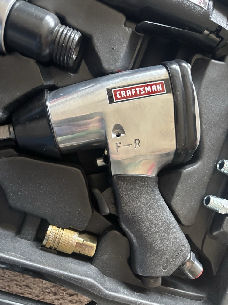 CRAFTSMAN PNEUMATIC TOOL SET UNUSED