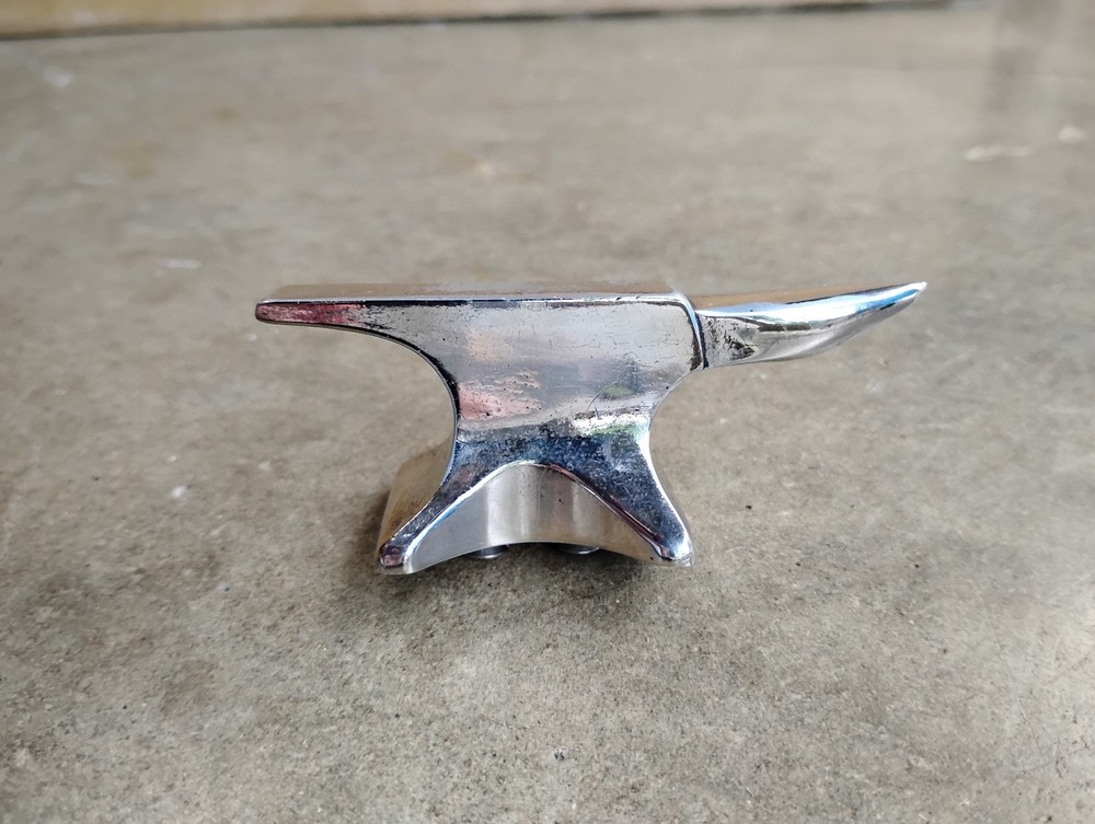 Vintage small chrome plated anvil 6oz.