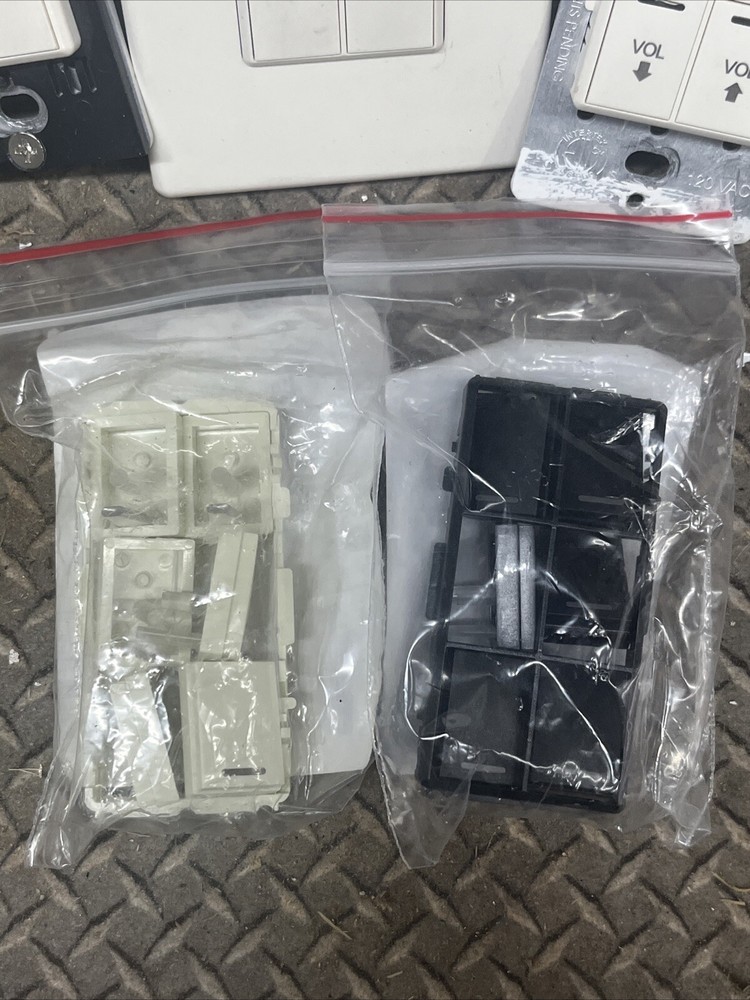 CONTROL 4 Wireless 6 Button Keypad  C4-KP6-Z-x