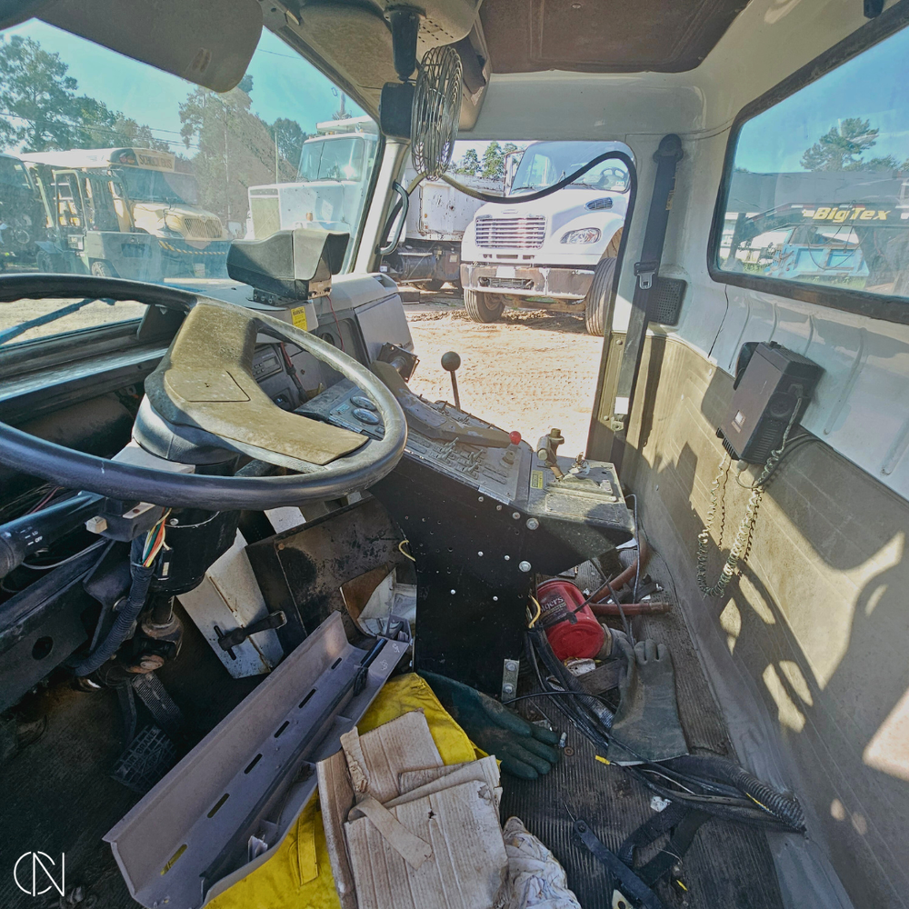 Used 1999 - 2002 International 4700 | Cab Assembly
