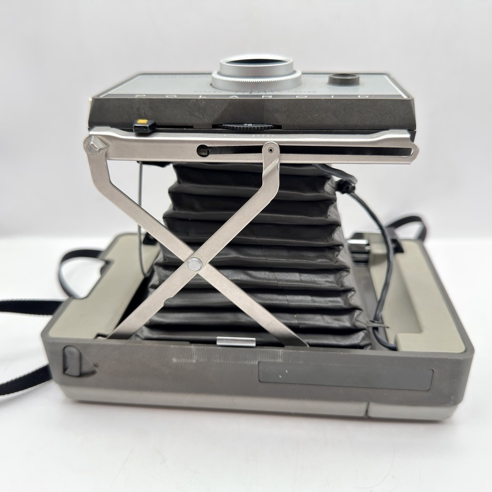 Polaroid Automatic 230 Vintage Land Camera With Strap & Case - Untested