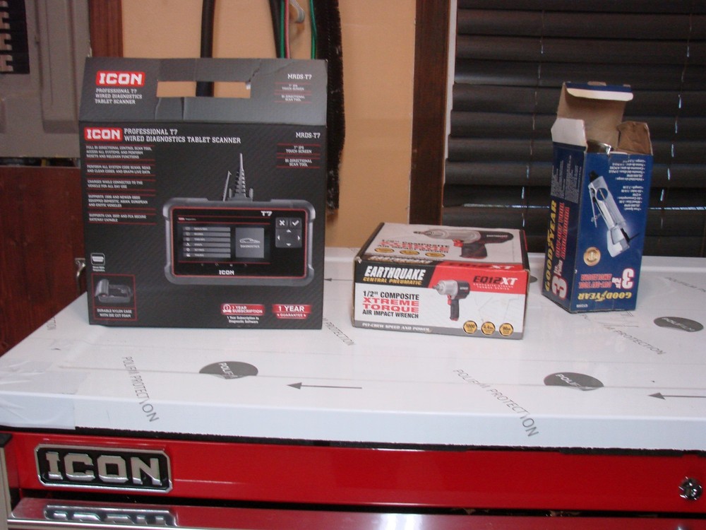 master techs tools and roller